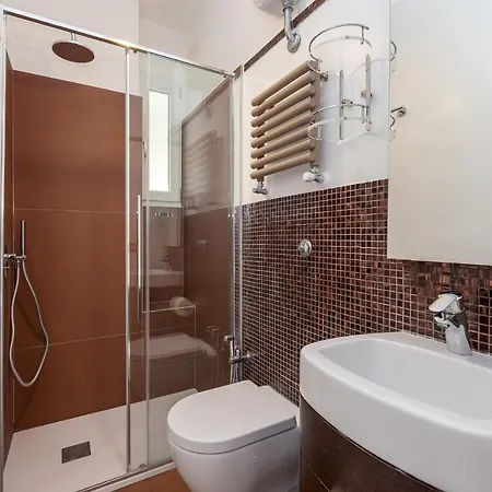 דירה Aletheia Elite - Elegant 2 Br *